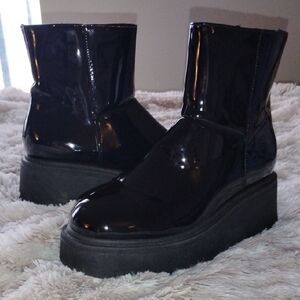 Rouge! Shiny Black Platform Boots
